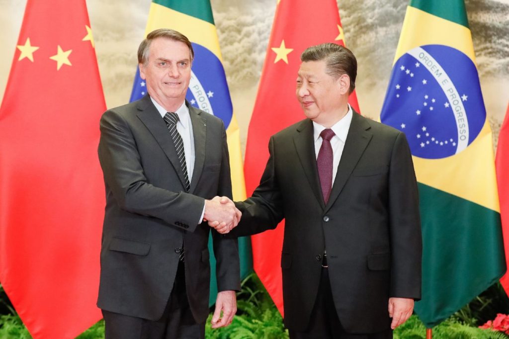 Presidente do Brasil anuncia isenção de vistos para chineses no país