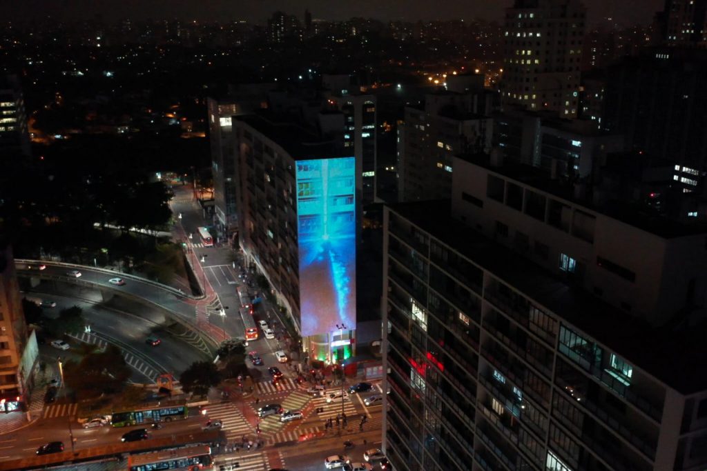 Video mapping na Paulista - Foto Warner Bros/Nerd Break