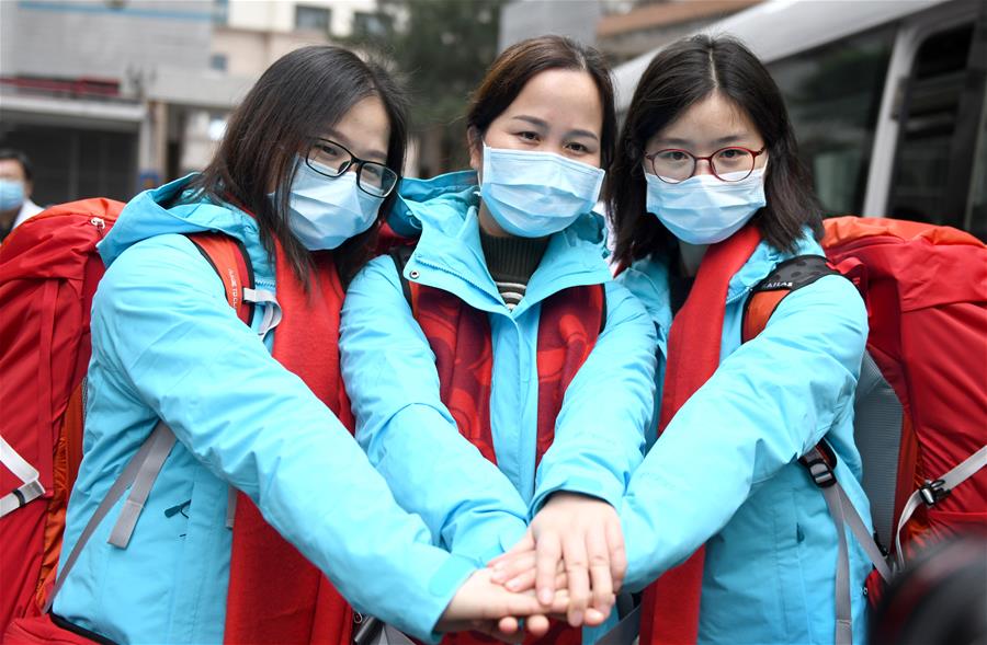 Mais equipes médicas chinesas são enviadas para ajudar no controle da epidemia em Hubei - Foto: Xinhua