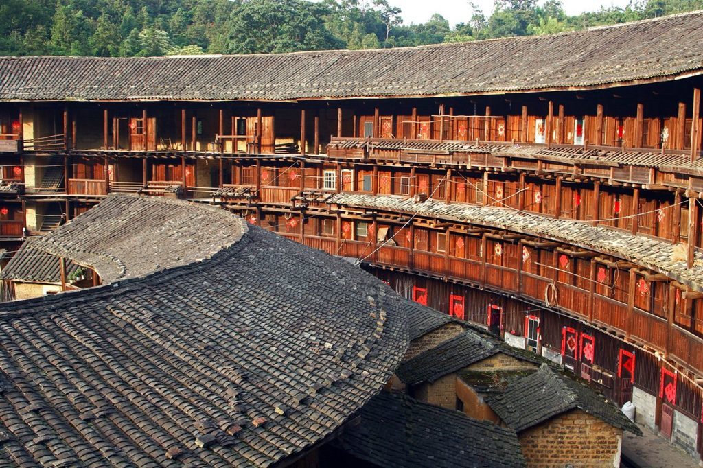 Tulous chineses: arquitetura residencial defensiva